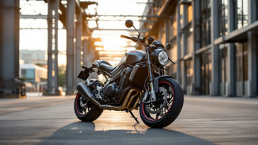 découvrez notre avis complet sur la honda cb1000r, un roadster neo sports café alliant design moderne, performances dynamiques et technologie avancée pour une expérience de conduite unique.