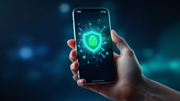 découvrez pourquoi utiliser un vpn sur votre smartphone est essentiel pour protéger votre vie privée et comment l'installer facilement pour naviguer en toute sécurité.