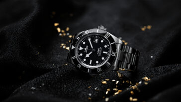 découvrez pourquoi la montre tudor black bay séduit les amateurs d'horlogerie et si elle mérite une place à votre poignet en tant que petite sœur de rolex.