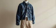 découvrez comment associer une veste en jean avec un pantalon chino grâce à nos conseils mode essentiels pour un look élégant et décontracté.